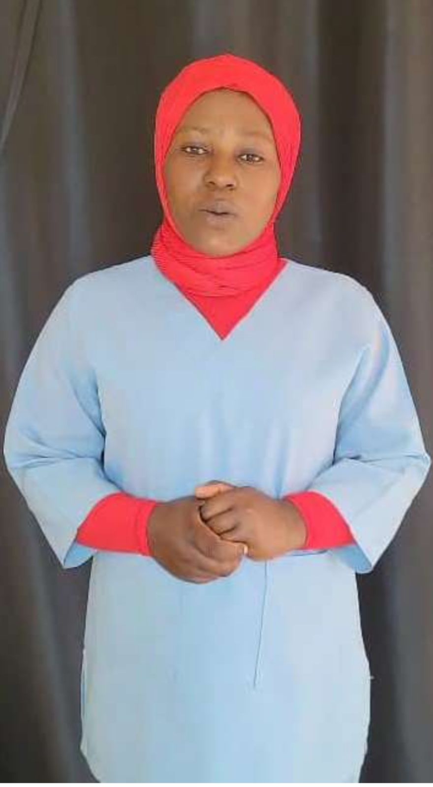 صورة الخادمة
